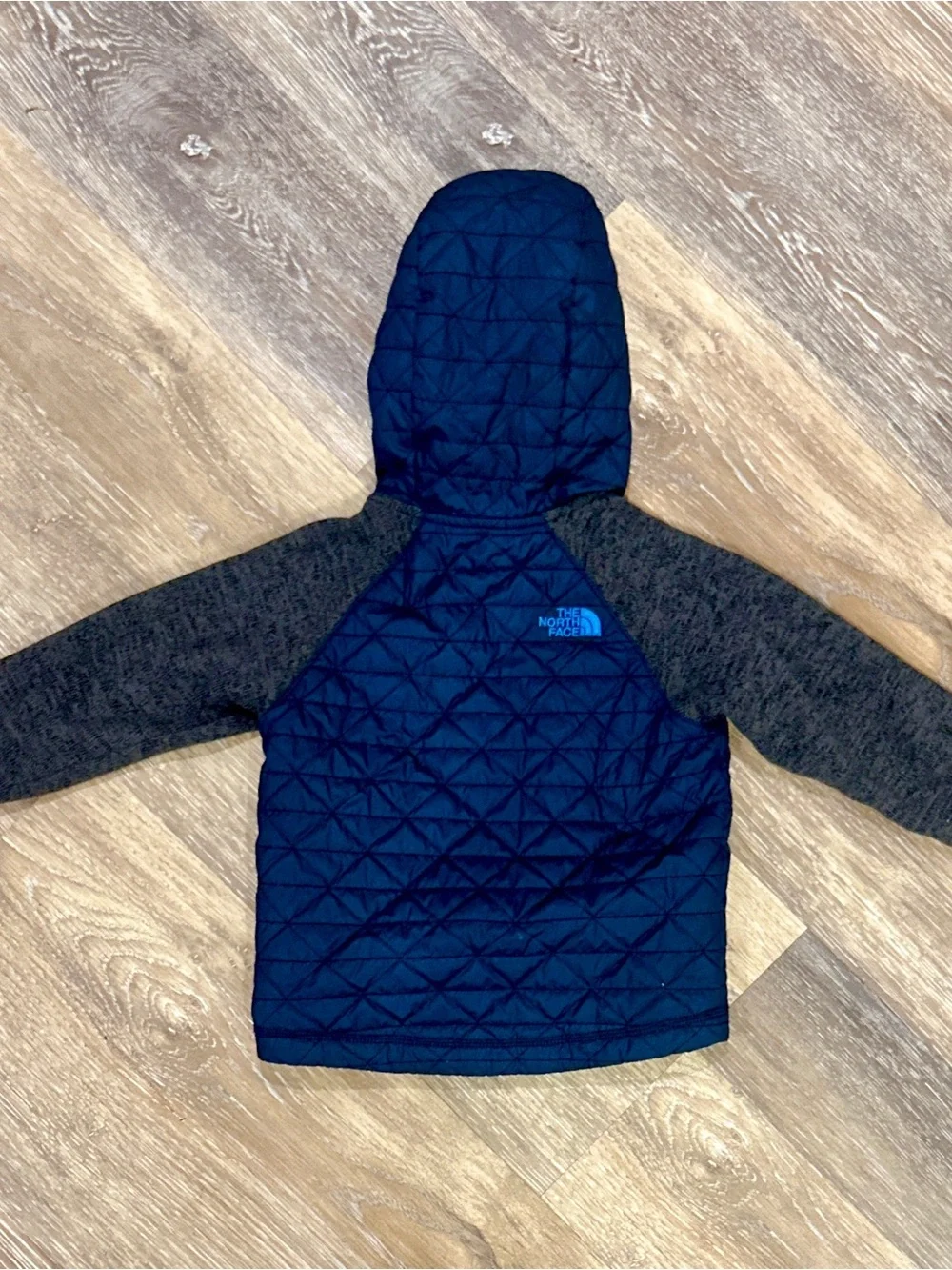 EUC The North Face Quilted Sweater Fleece Hoodie - 2T